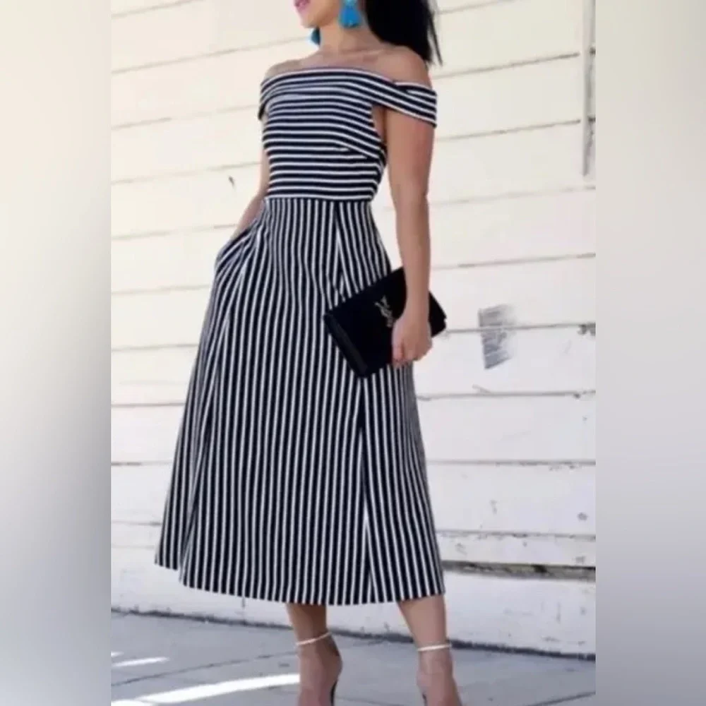 Banana Republic Off the Shoulder Striped Dress NWT Size 6 Black & White Preppy - Picture 1 of 12